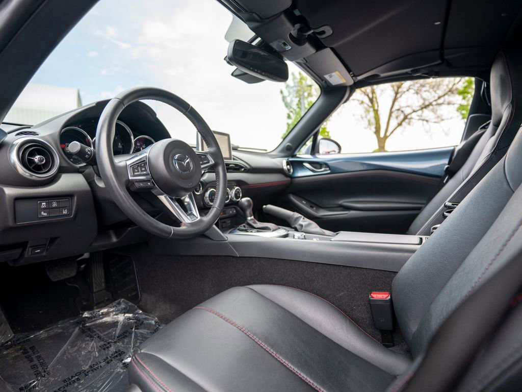 Used 2017 MAZDA MX-5 Miata RF Grand Touring RWD image 7