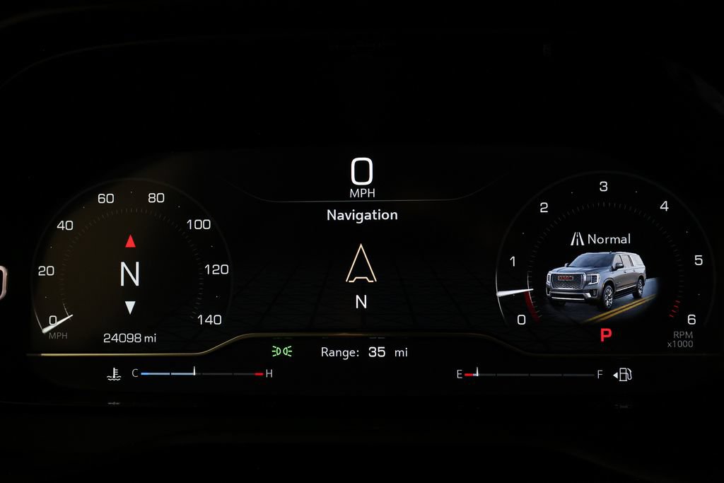 Used 2024 GMC Yukon Denali RWD image 21
