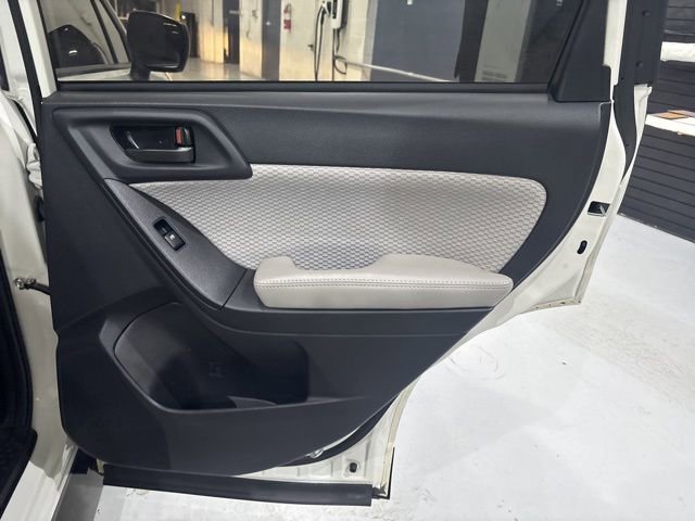 Used 2018 Subaru Forester 2.5i image 31