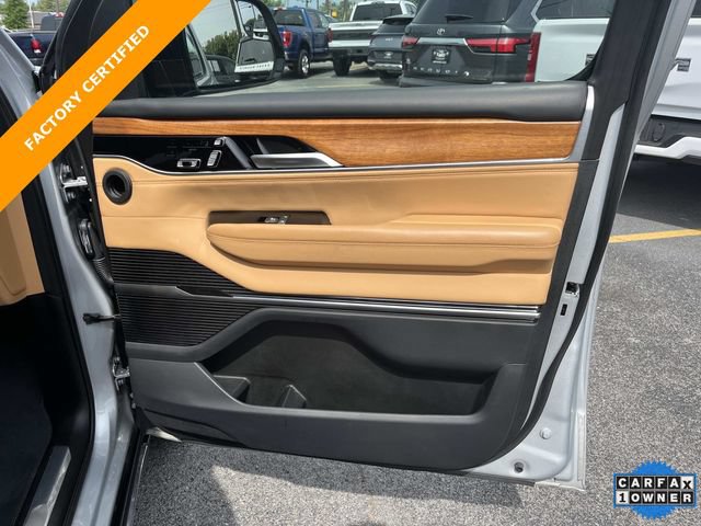 Certified 2025 Jeep Grand Wagoneer L Series III w/ HD Trailer Tow Package AWD/4WD image 24