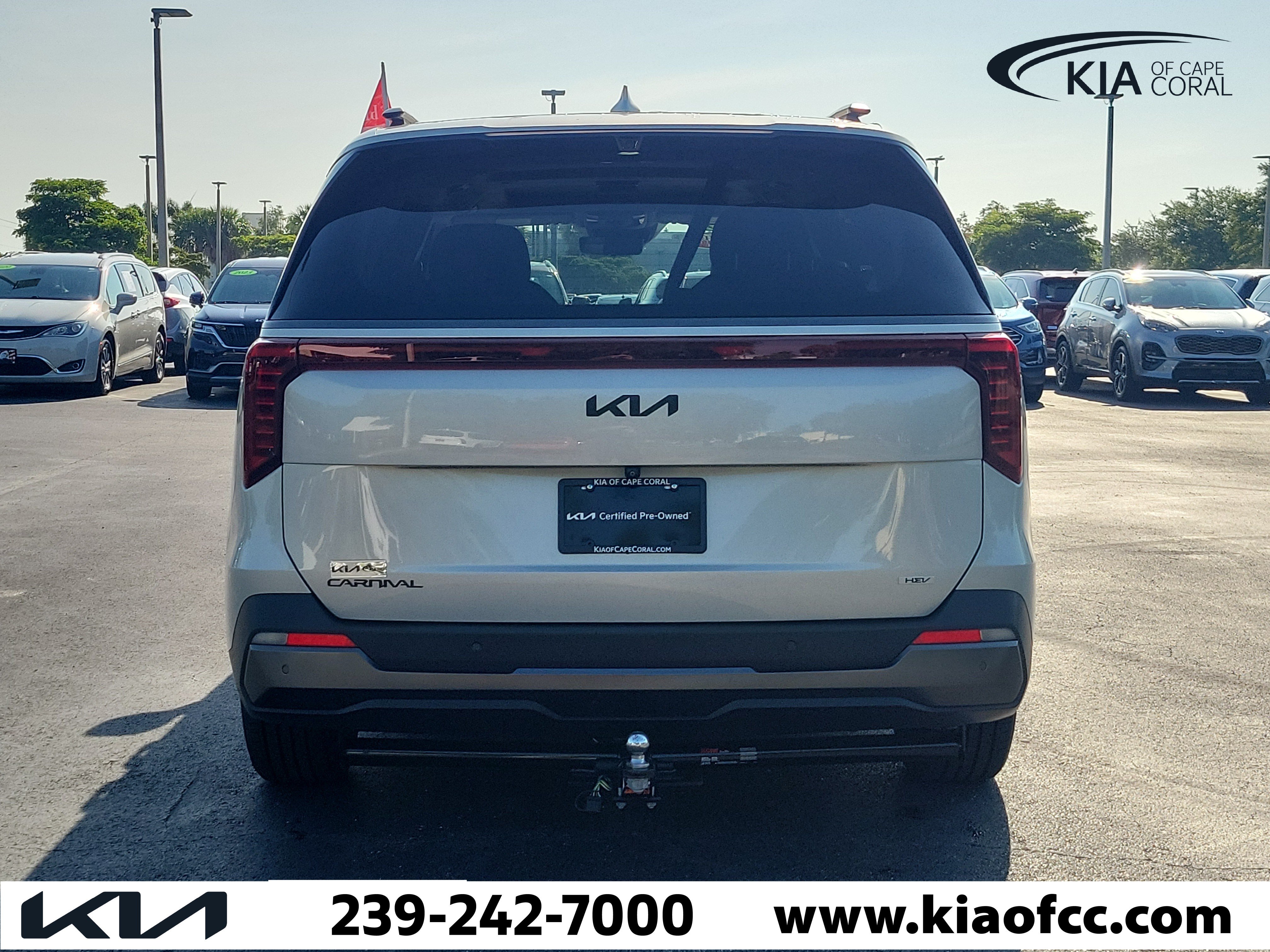 Certified 2025 Kia Carnival SX Prestige FWD image 5