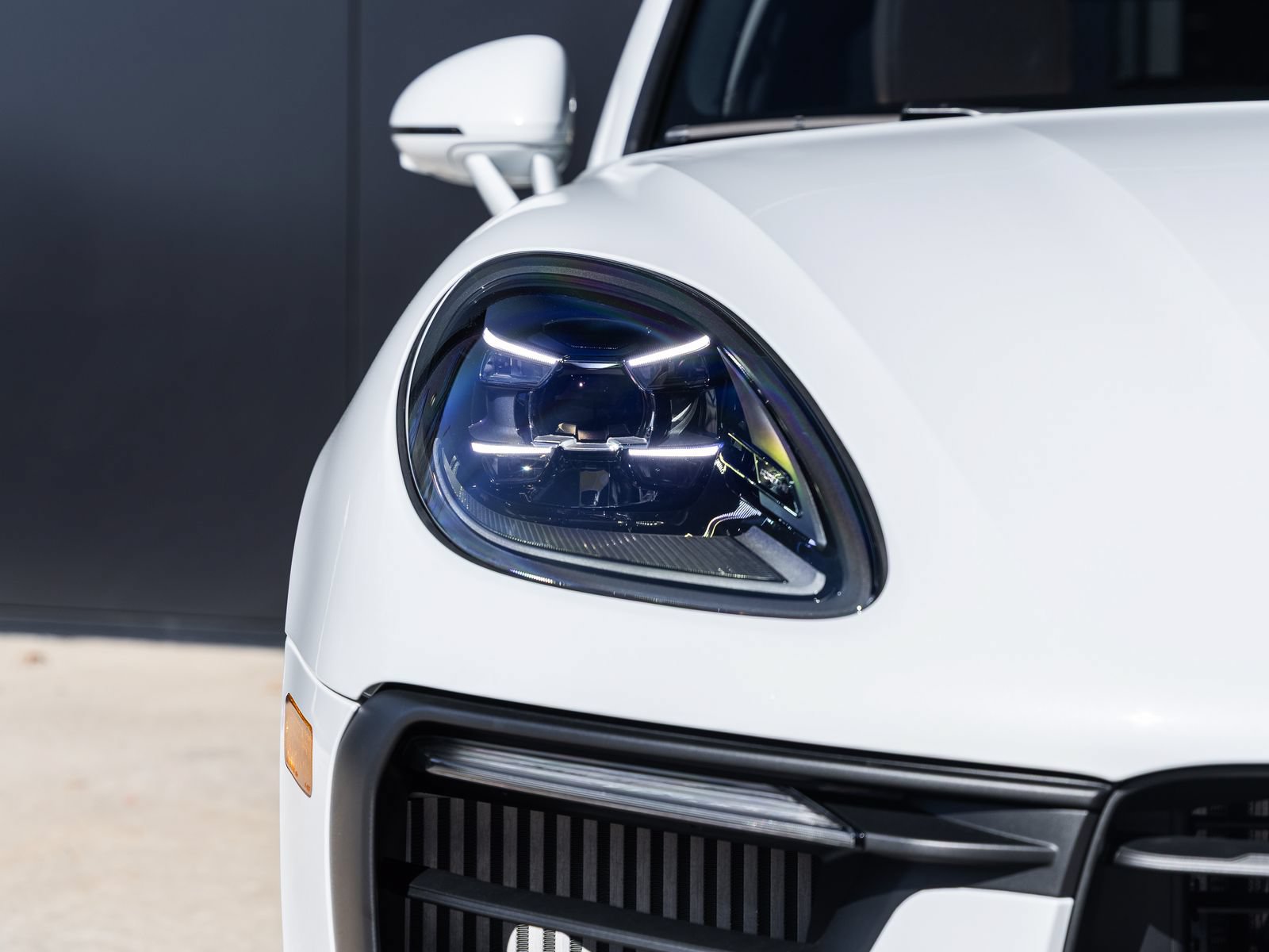 Certified 2026 Porsche Macan S AWD/4WD image 20