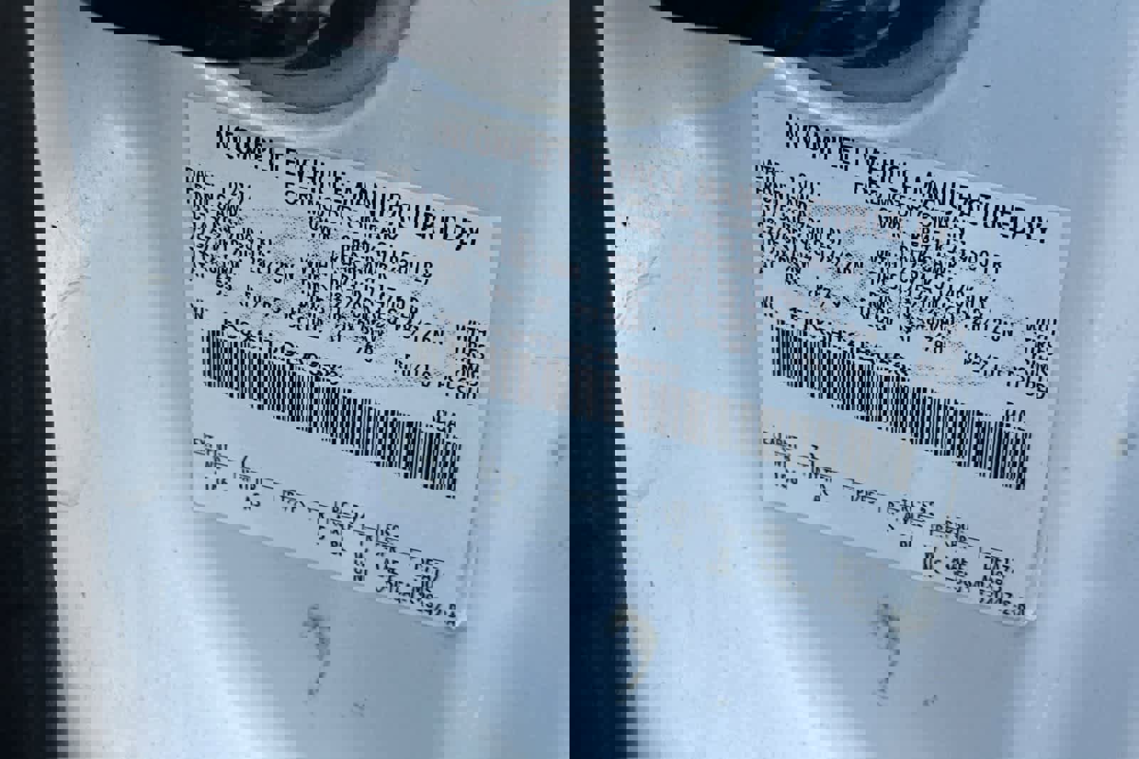 Used 2013 Ford F550 4x4 SuperCab Super Duty w/ Payload Upgrade Pkg image 28