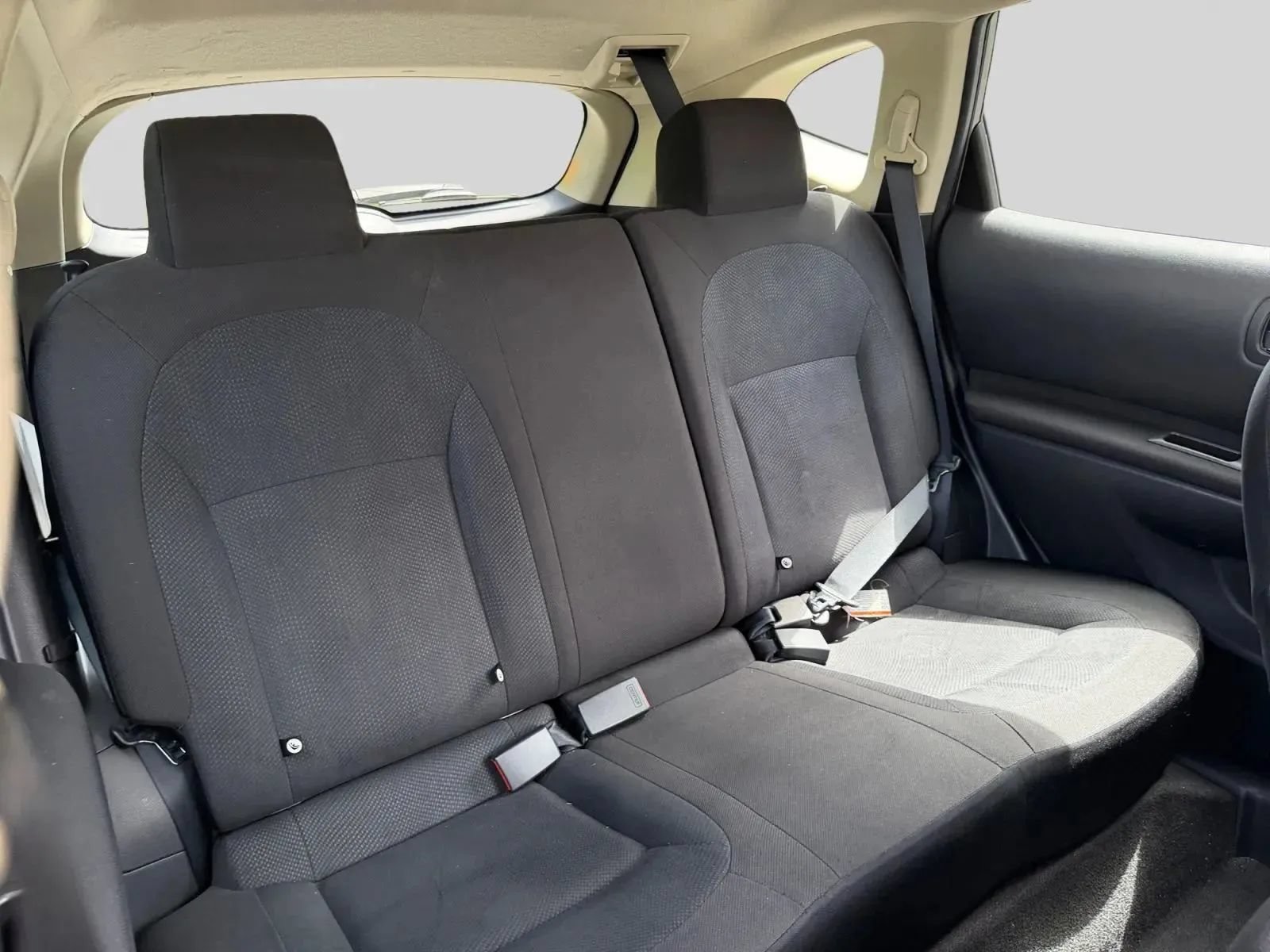 Used 2015 Nissan Rogue S w/ Convenience Package FWD image 18