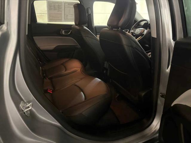 Certified 2022 Jeep Compass Limited image 25