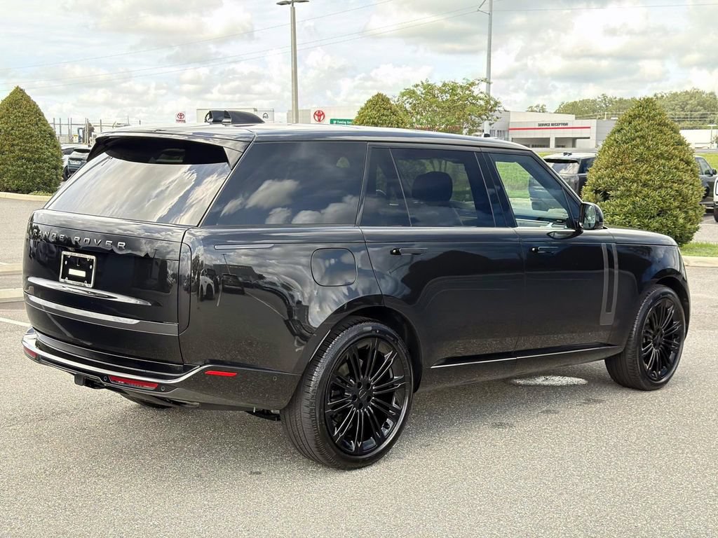 New 2026 Land Rover Range Rover Long Wheelbase SE AWD/4WD image 5