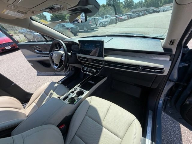 Certified 2026 Lincoln Corsair Premiere AWD/4WD image 33