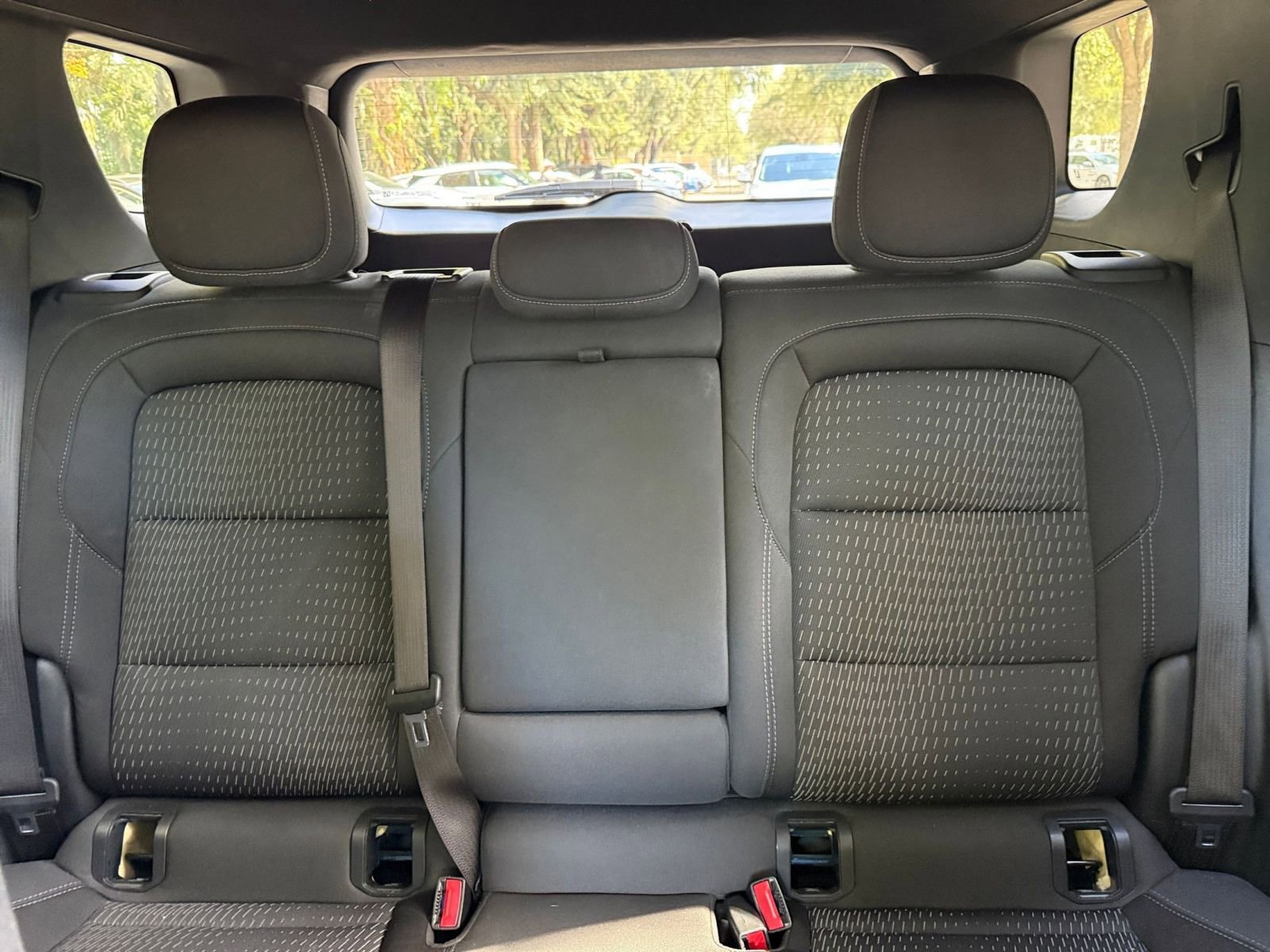 Used 2025 Chevrolet Equinox LT image 32