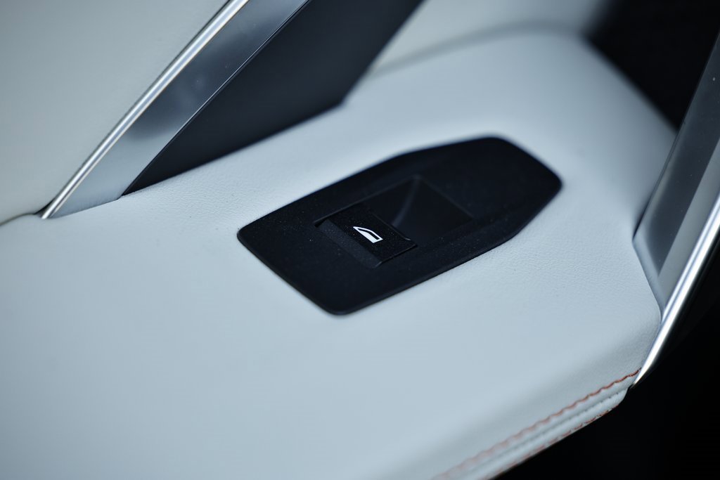 Certified 2025 BMW X2 xDrive28i w/ Technology Package image 26