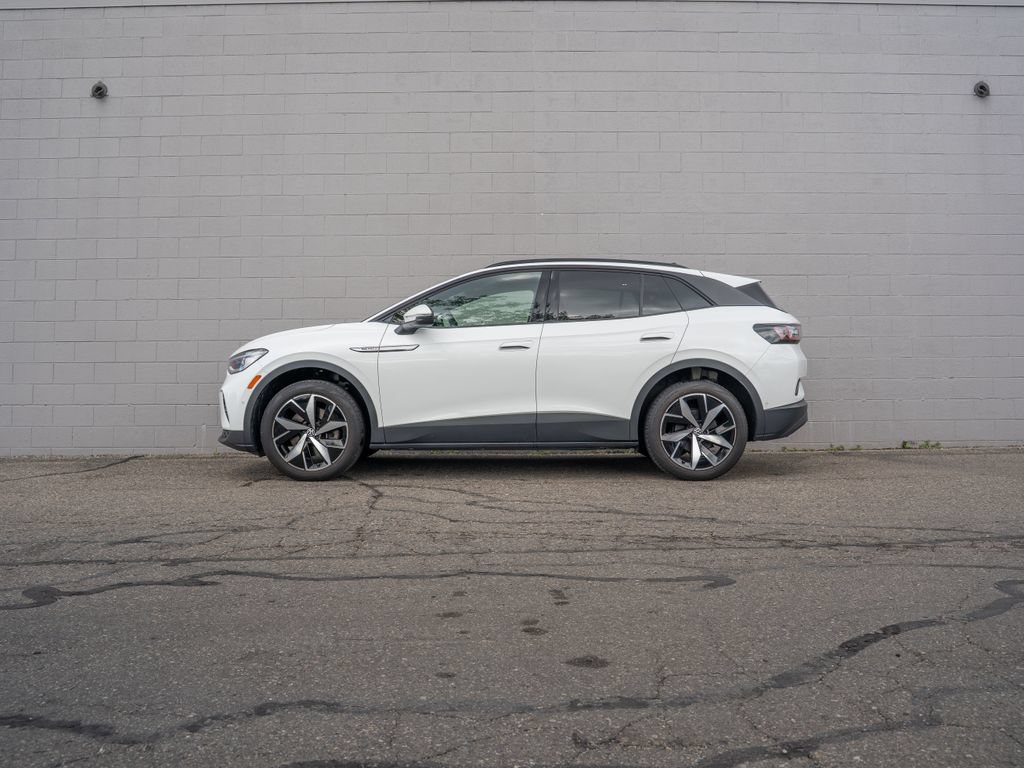 Certified 2023 Volkswagen ID.4 Pro S AWD/4WD image 2