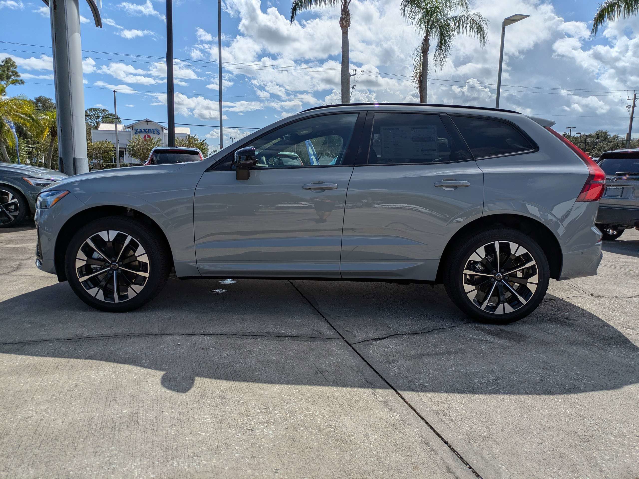 New 2026 Volvo XC60 B5 Plus w/ Protection Package Premier image 7