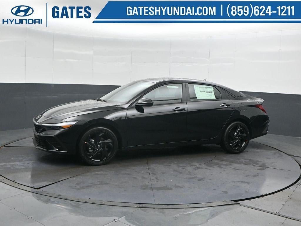 New 2026 Hyundai Elantra SEL FWD image 7