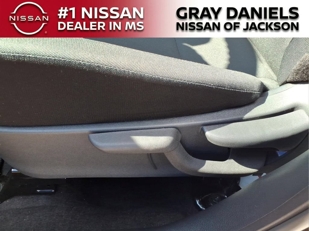 Certified 2025 Nissan Kicks Play S FWD image 13