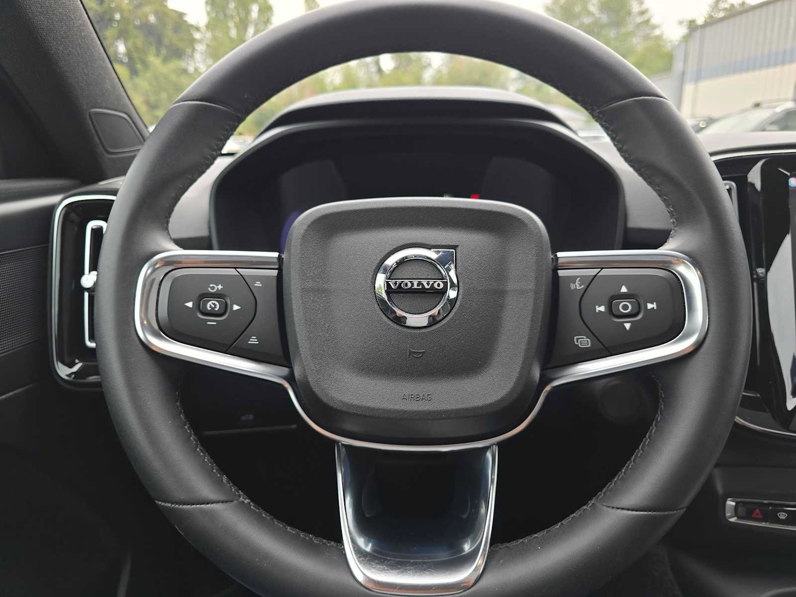 Certified 2023 Volvo C40 P8 Recharge Plus w/ Climate Package AWD/4WD image 25