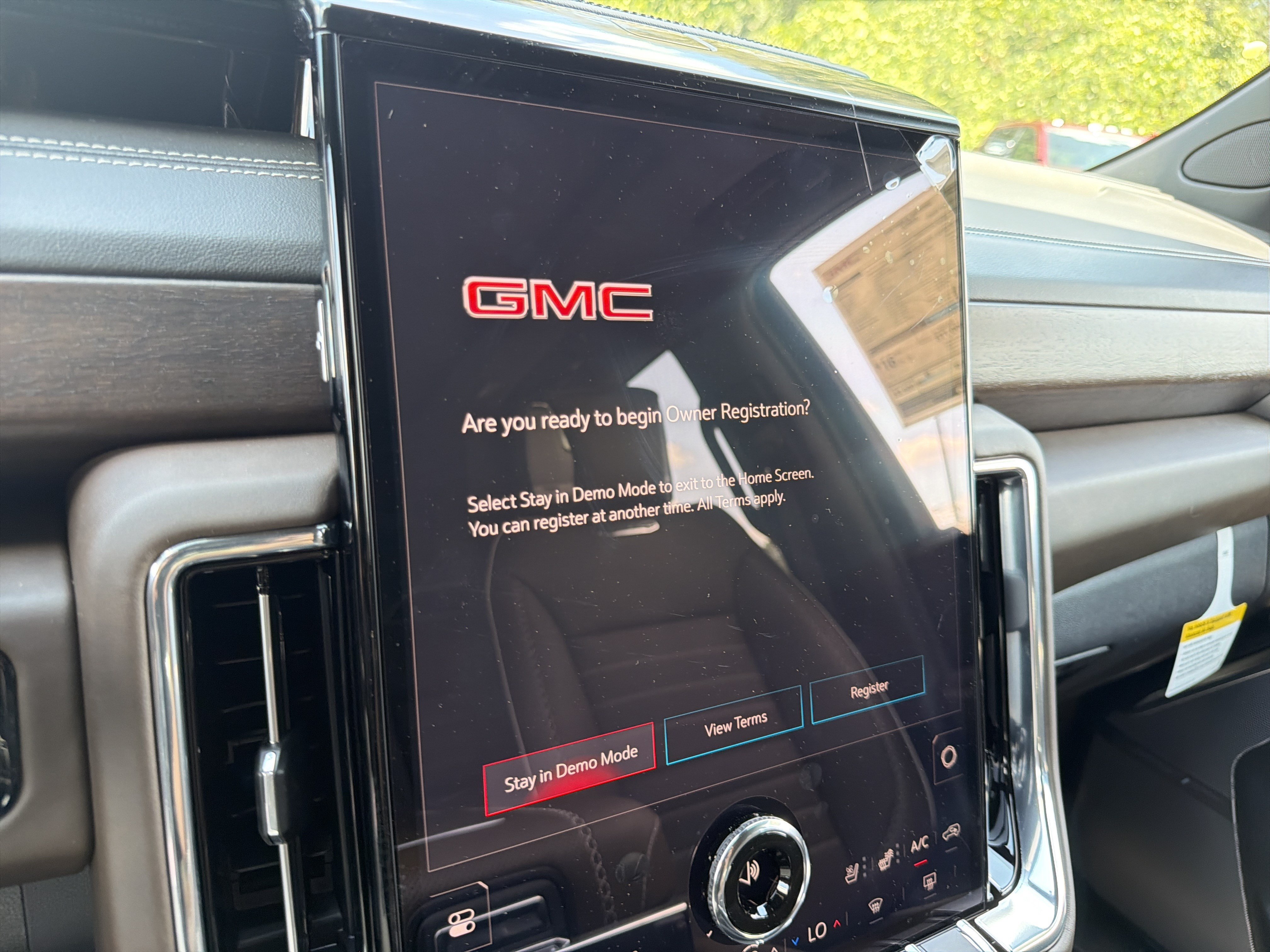 New 2026 GMC Yukon XL Denali Ultimate AWD/4WD image 23