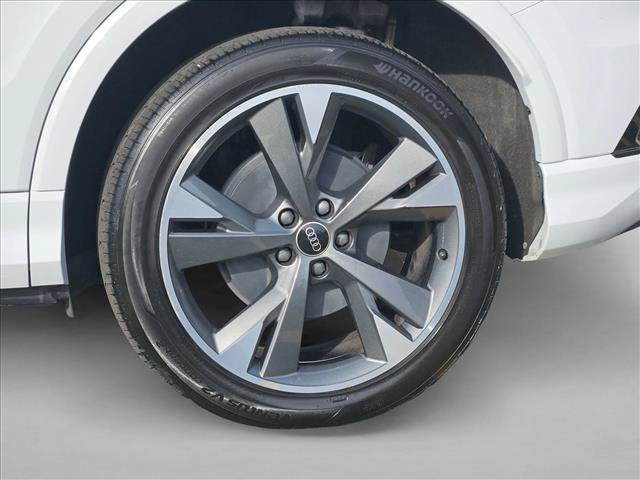 Used 2023 Audi Q4 e-tron Premium AWD/4WD image 28