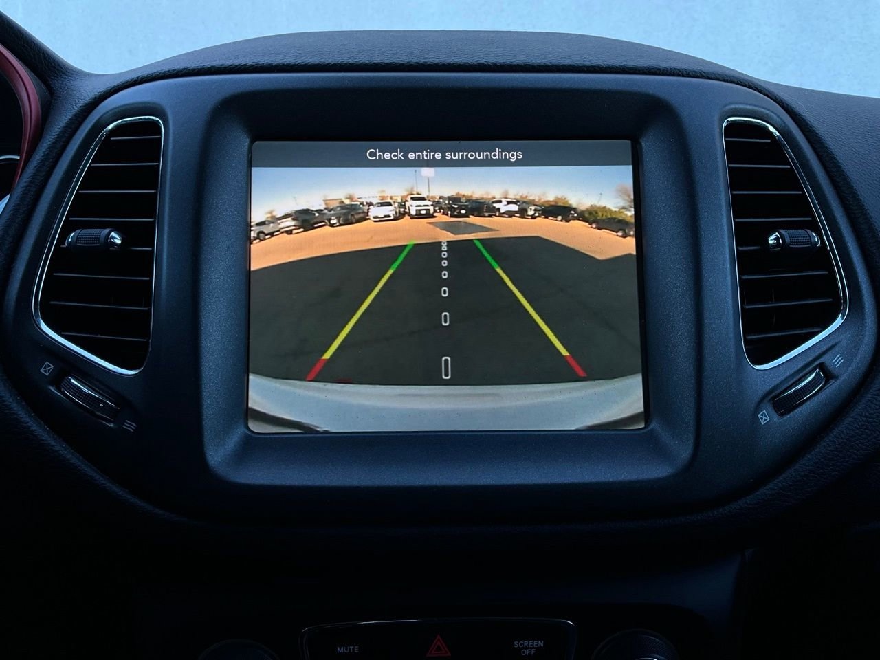 Used 2019 Jeep Compass Trailhawk image 30