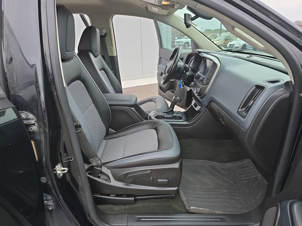 Used 2016 Chevrolet Colorado Z71 image 18