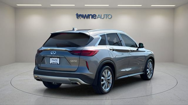 Used 2022 INFINITI QX50 Essential image 5