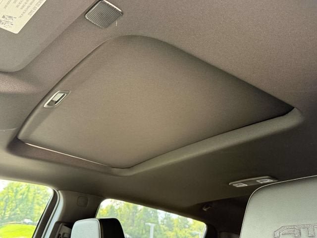 New 2026 GMC Sierra 3500 AT4 AWD/4WD image 13