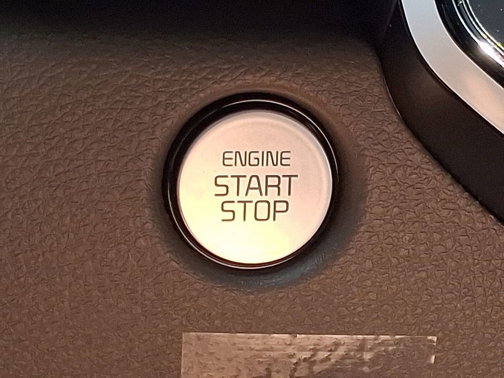 New 2026 Kia Carnival EX image 19