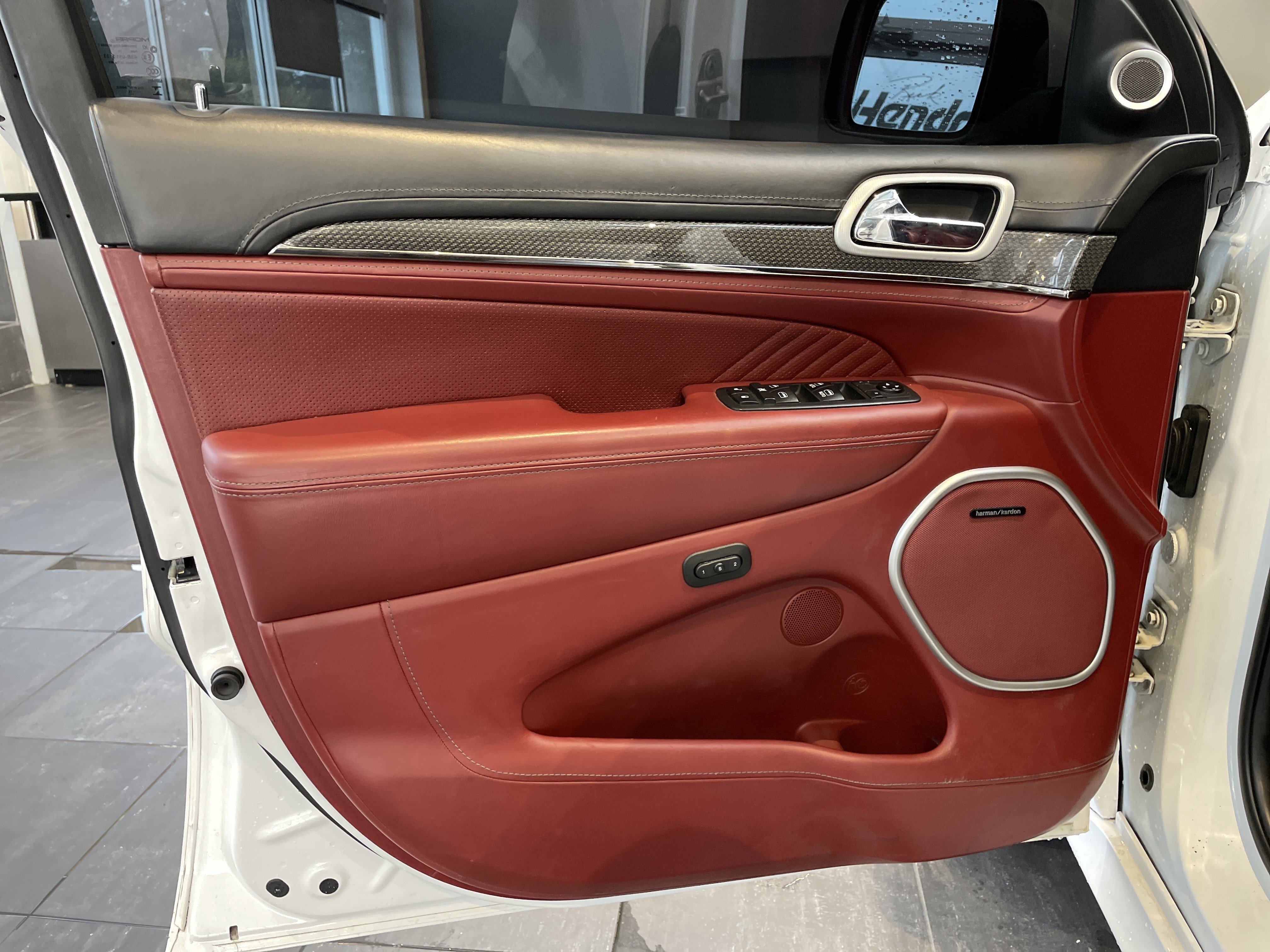 Used 2018 Jeep Grand Cherokee Trackhawk AWD/4WD image 29