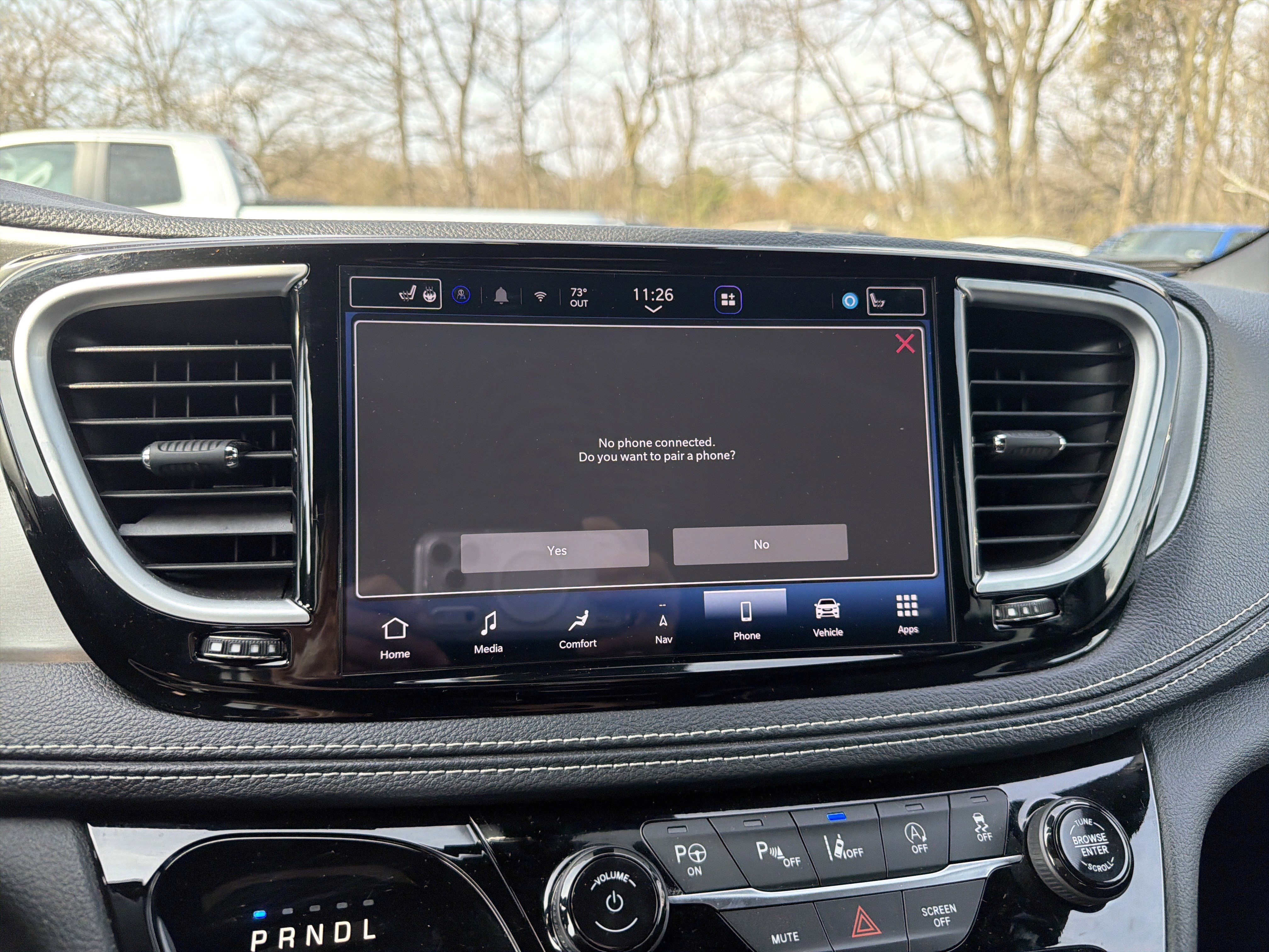 Used 2024 Chrysler Pacifica Limited w/ Uconnect Theater Family Group image 30