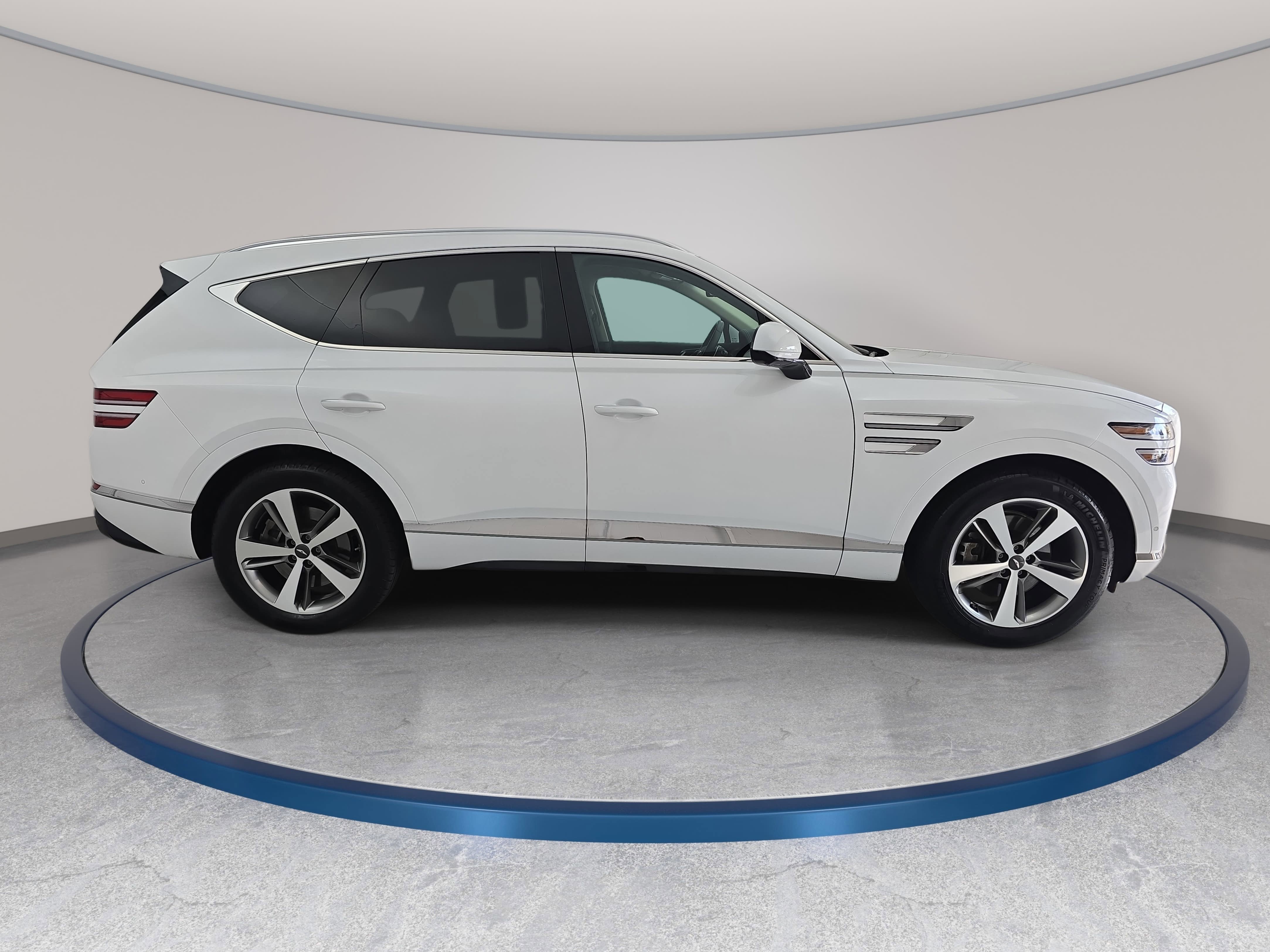 Used 2021 Genesis GV80 2.5T w/ Prestige Package 05 RWD image 4