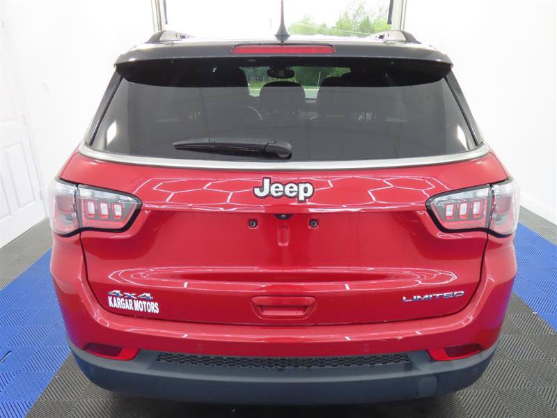 Used 2025 Jeep Compass Limited AWD/4WD image 11