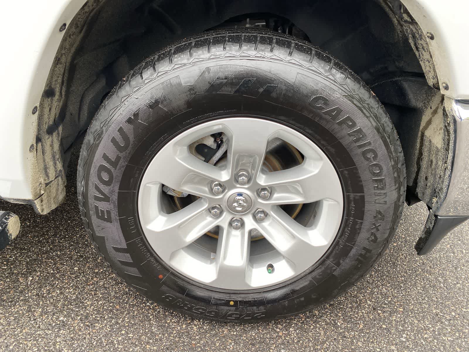 Used 2022 RAM 1500 Laramie AWD/4WD image 14