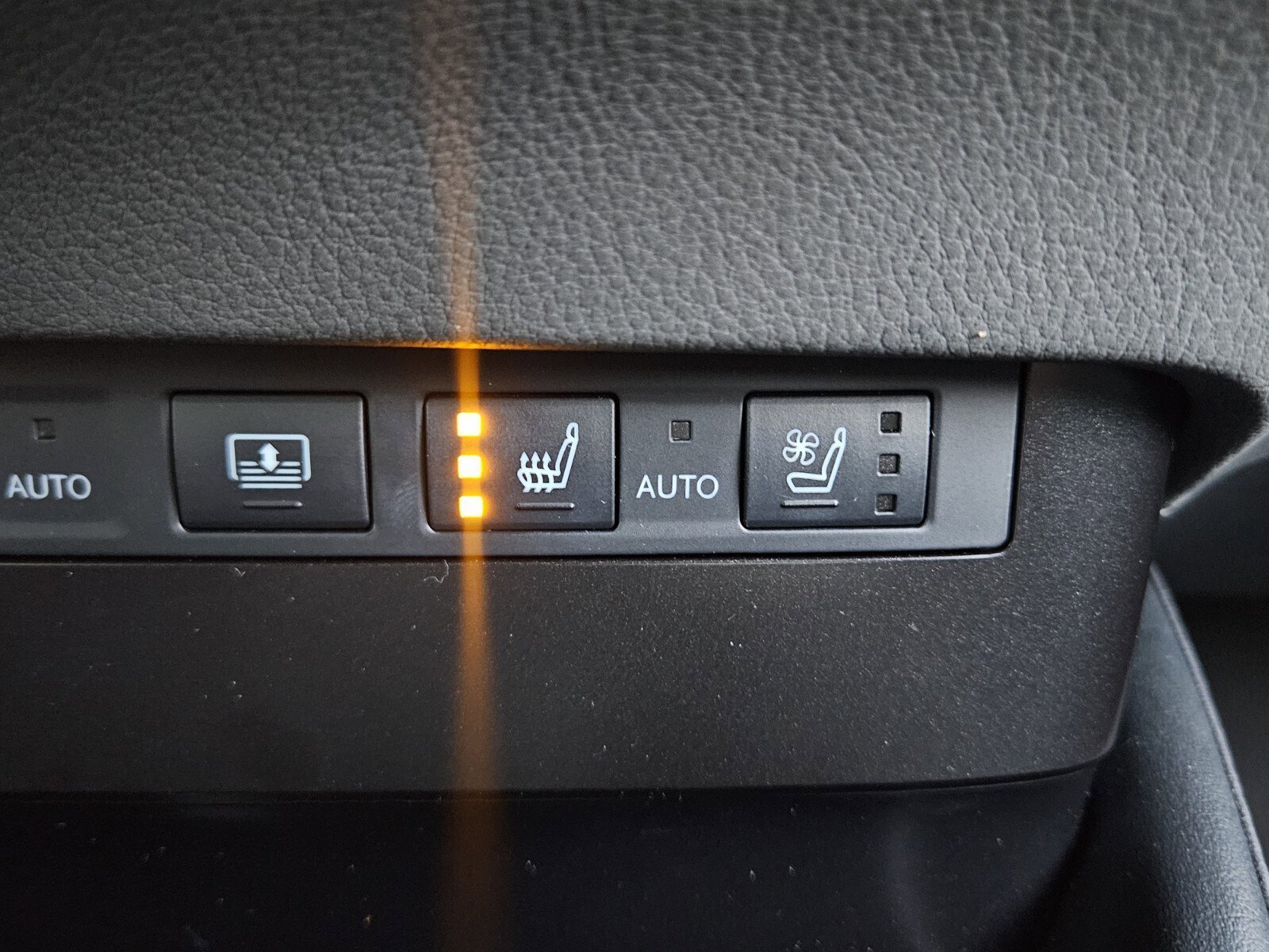Certified 2024 Lexus ES 350 F Sport w/ Accessory Package (Z2) FWD image 23