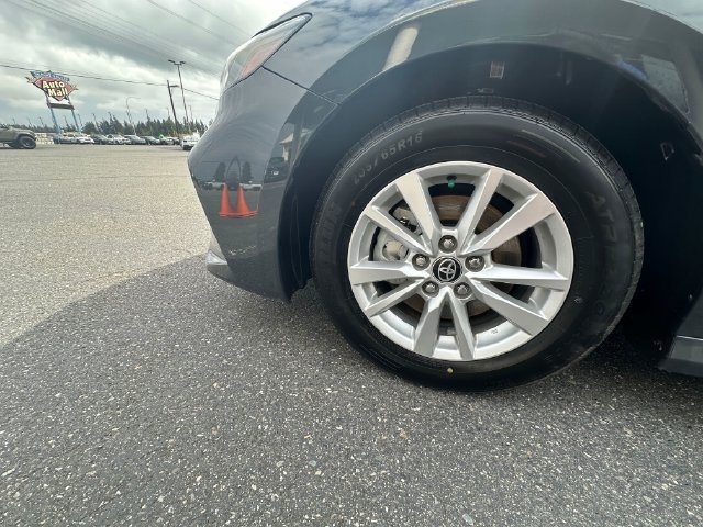 Used 2025 Toyota Camry LE FWD image 25