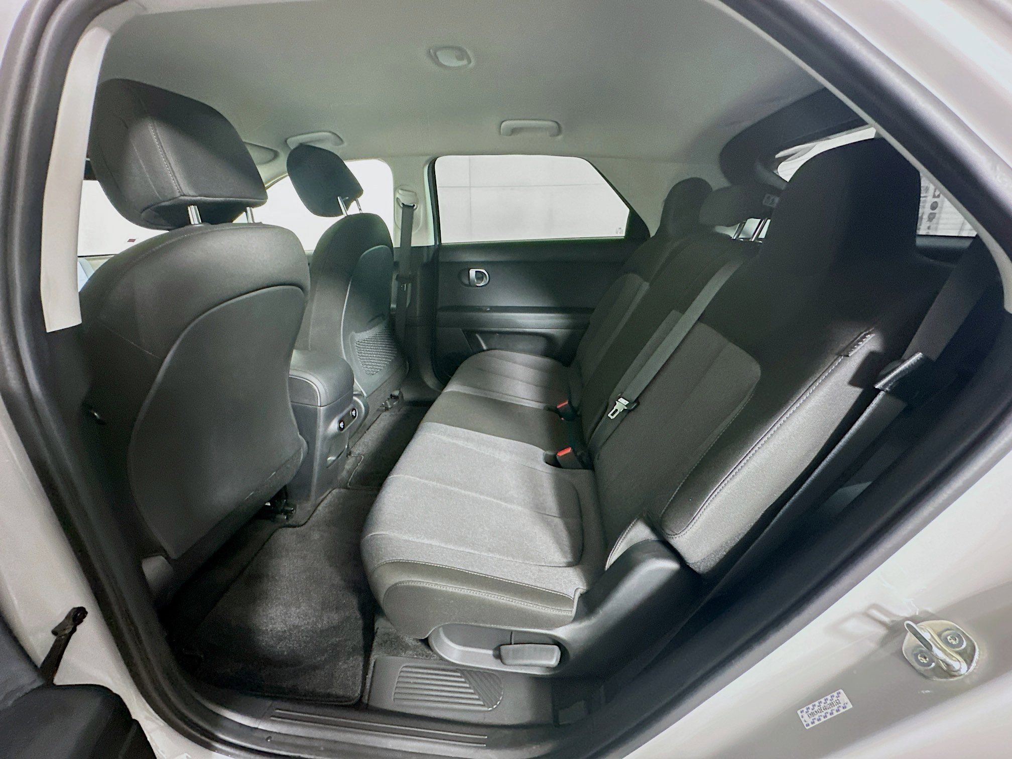 Used 2024 Hyundai Ioniq 5 SEL image 27