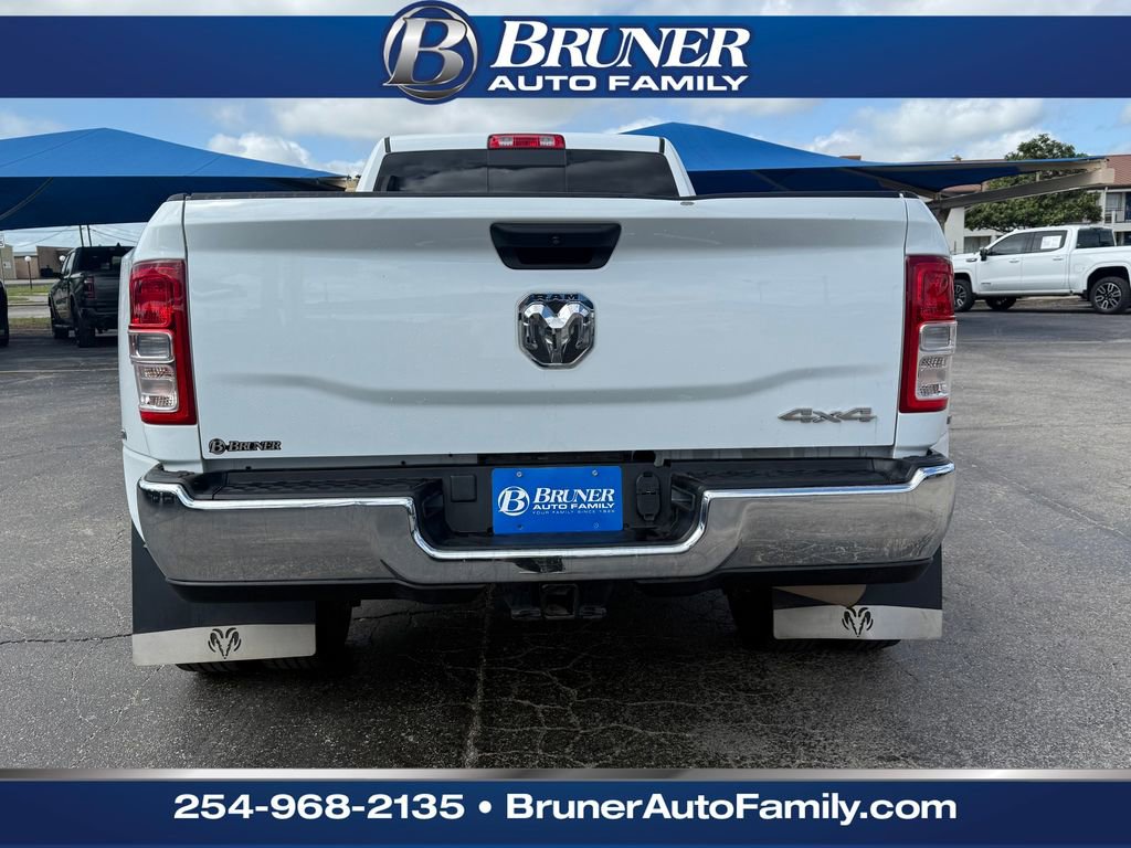 Used 2024 RAM 3500 Tradesman w/ Chrome Appearance Group AWD/4WD image 6
