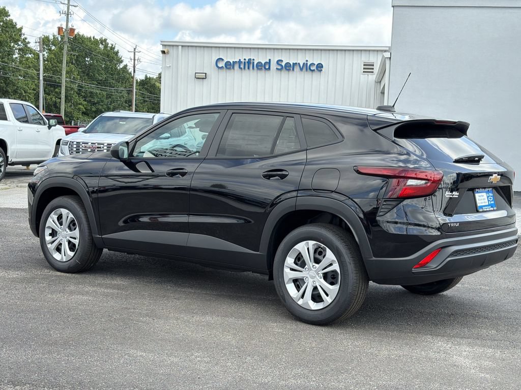 New 2026 Chevrolet Trax LS FWD image 19