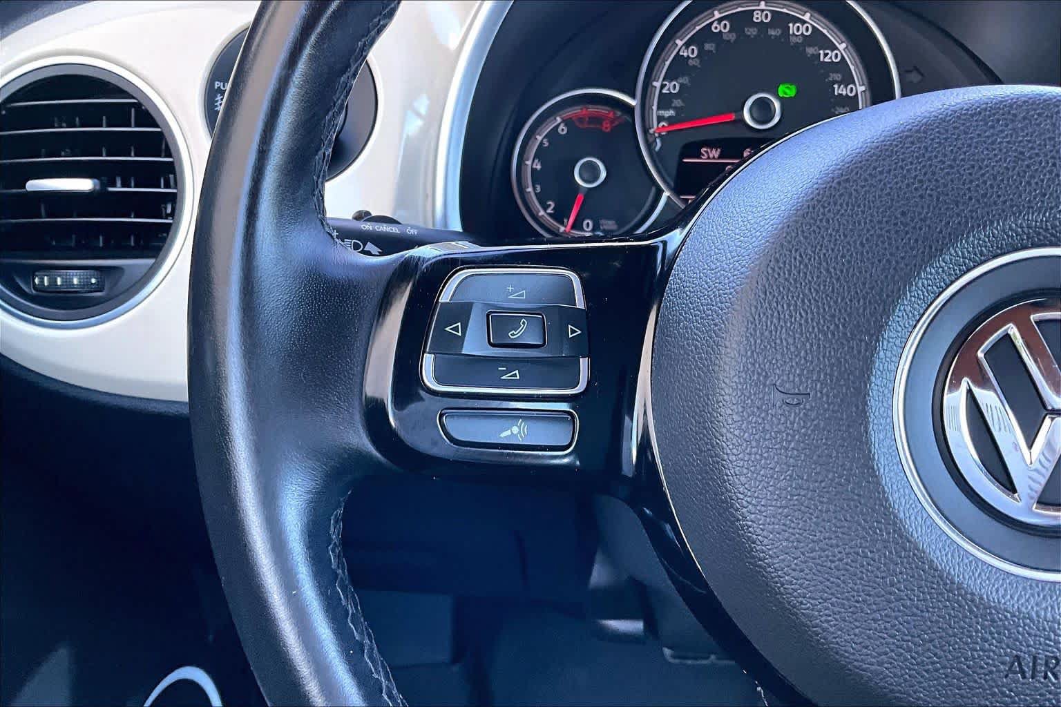 Used 2019 Volkswagen Beetle 2.0T Final Edition SEL FWD image 23