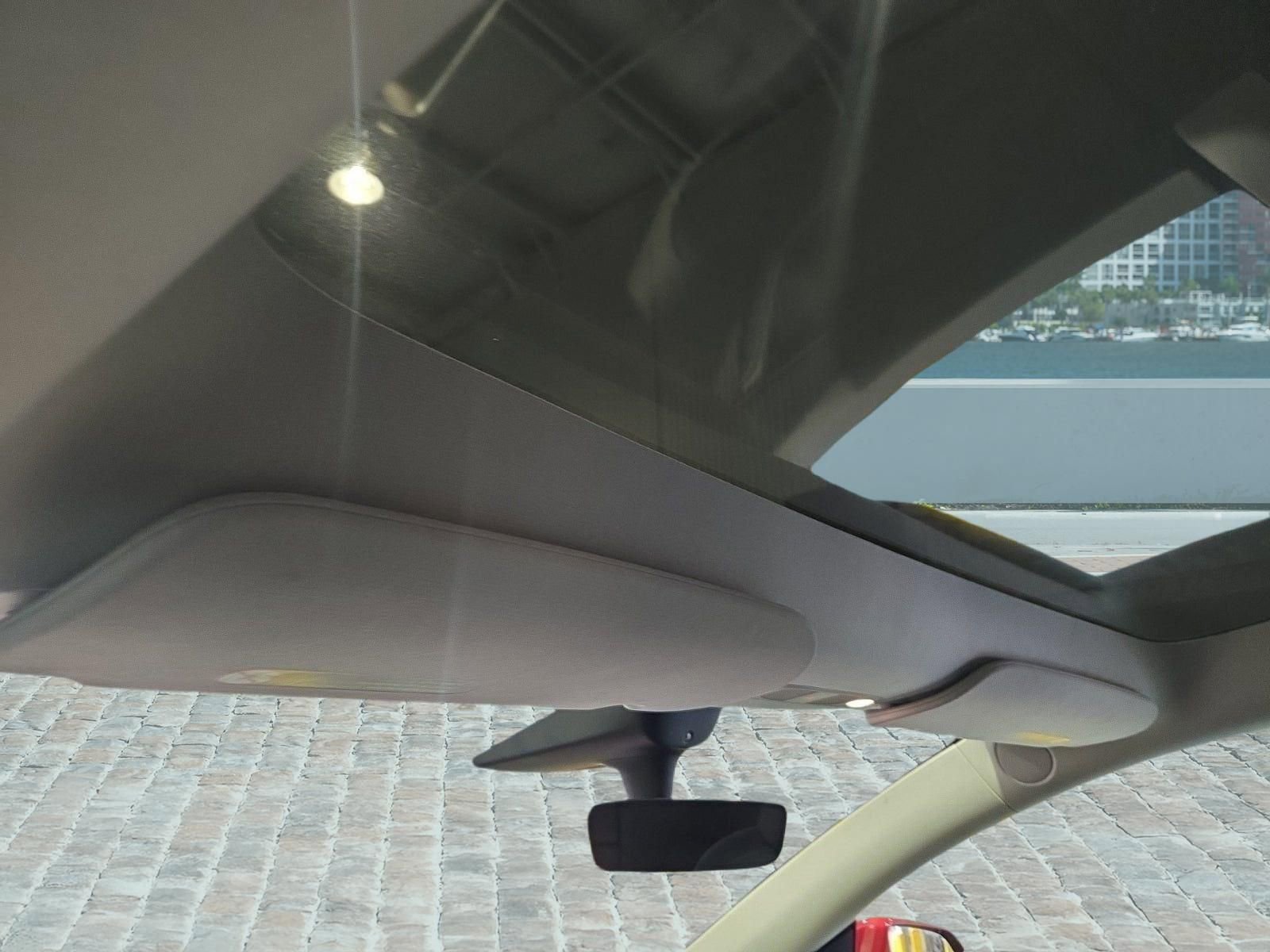 Used 2022 Tesla Model Y Long Range image 18