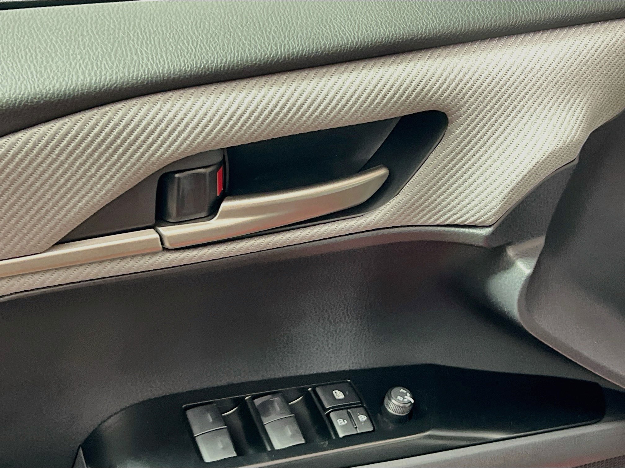 New 2026 Toyota Camry SE FWD image 16