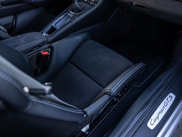 Used 2025 Porsche 718 Cayman GT4 image 47