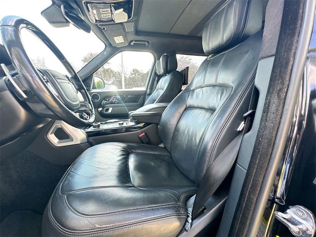Used 2021 Land Rover Range Rover Long Wheelbase Autobiography image 22