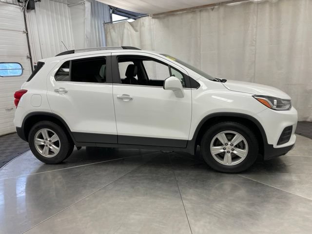 Used 2019 Chevrolet Trax LT w/ LT Convenience Package FWD image 8