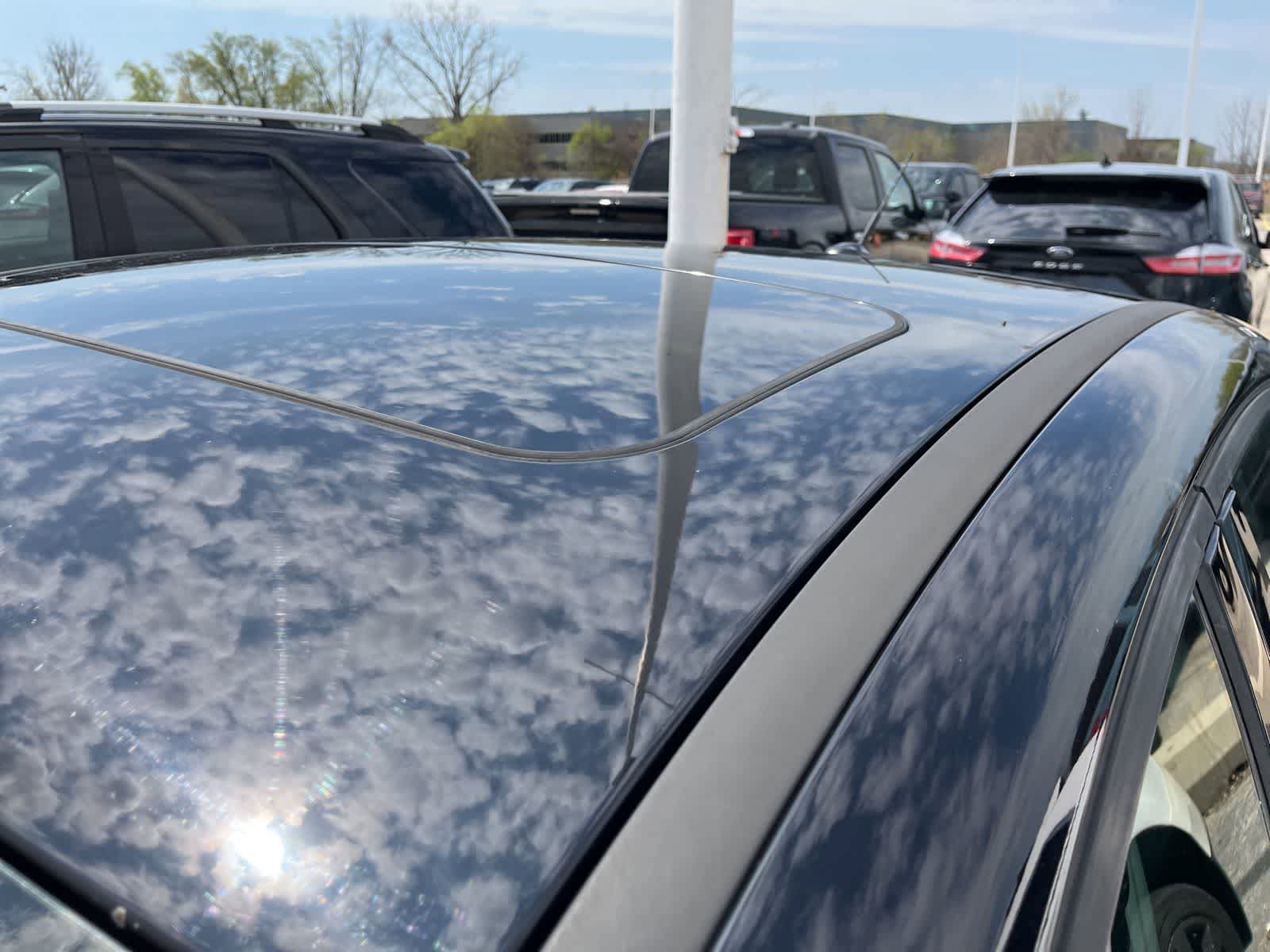 Used 2017 Ford Focus Titanium FWD image 24