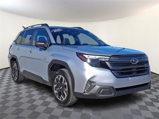 Used 2025 Subaru Forester Premium w/ Convenience Package #1