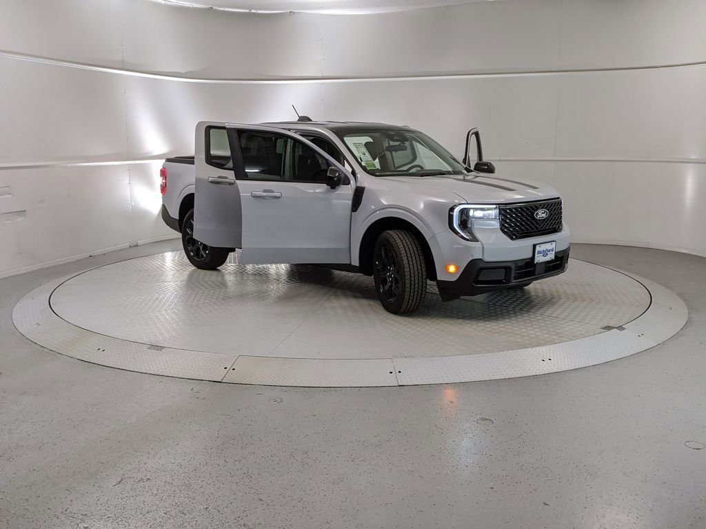 New 2026 Ford Maverick Lariat w/ Black Appearance Package image 7