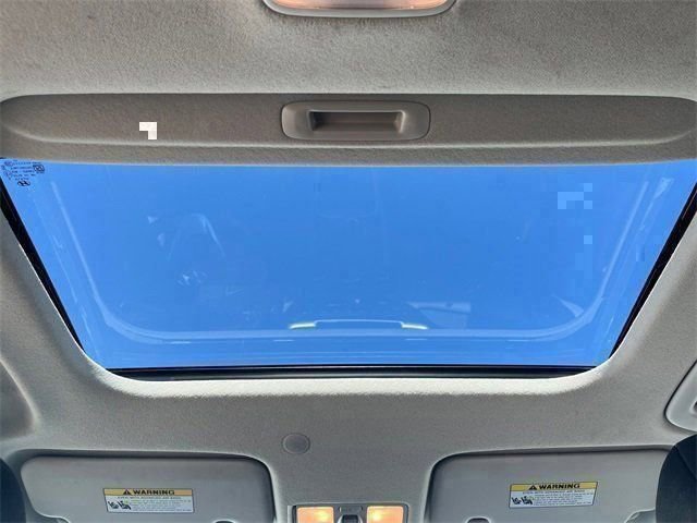Used 2024 Hyundai Venue SEL FWD image 31