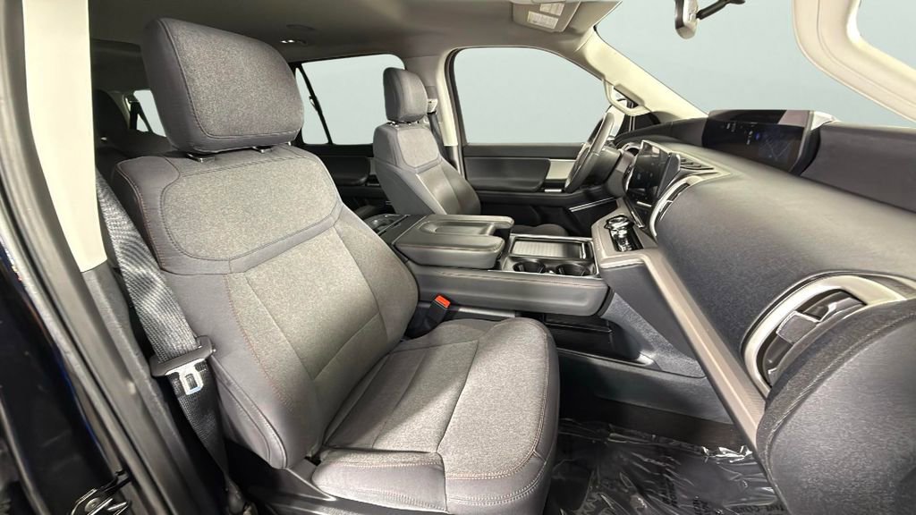 Used 2025 Ford Expedition Max Active image 30