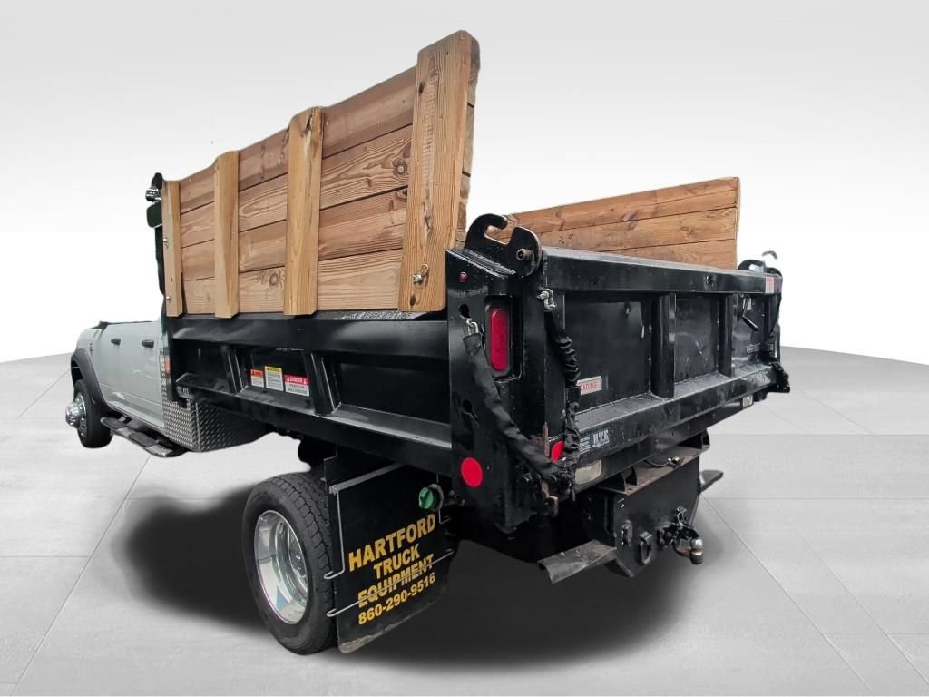 Used 2024 RAM 5500 Tradesman w/ Chrome Appearance Group AWD/4WD image 2