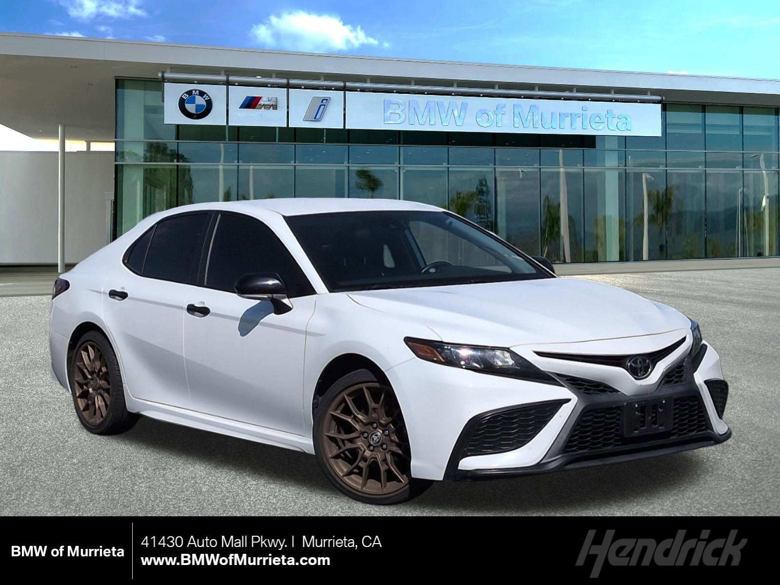 Used 2023 Toyota Camry SE image 1