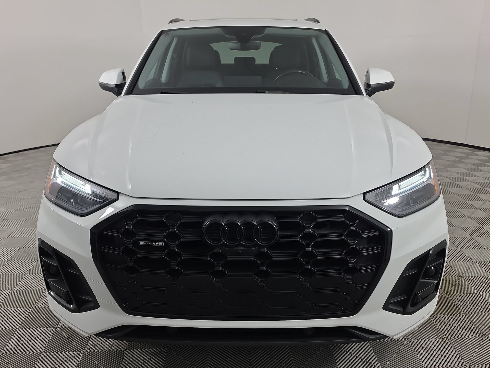 Used 2022 Audi Q5 2.0T Premium Plus AWD/4WD image 2