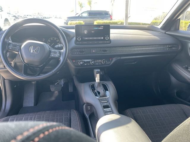 Used 2025 Honda HR-V Sport image 19